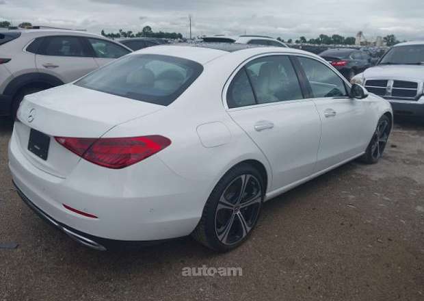 Mercedes-Benz C 300