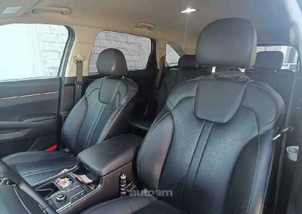 Kia Sorento 2023 — լուսանկար 8