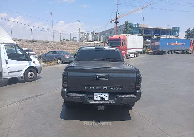Toyota Tacoma 2020 — լուսանկար 2