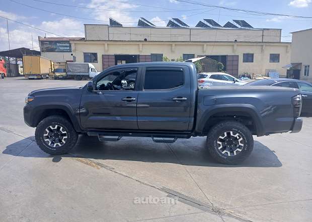 Toyota Tacoma 2020 — լուսանկար 1
