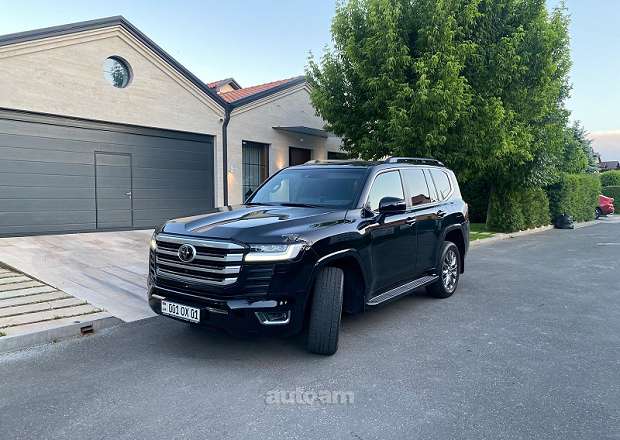 Toyota Land Cruiser 300