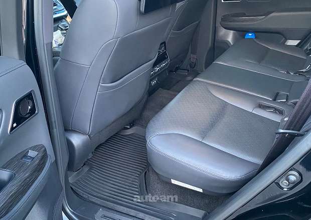 Toyota Land Cruiser 300