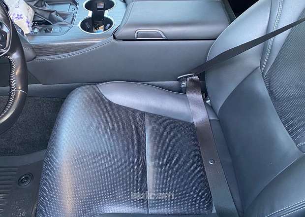 Toyota Land Cruiser 300