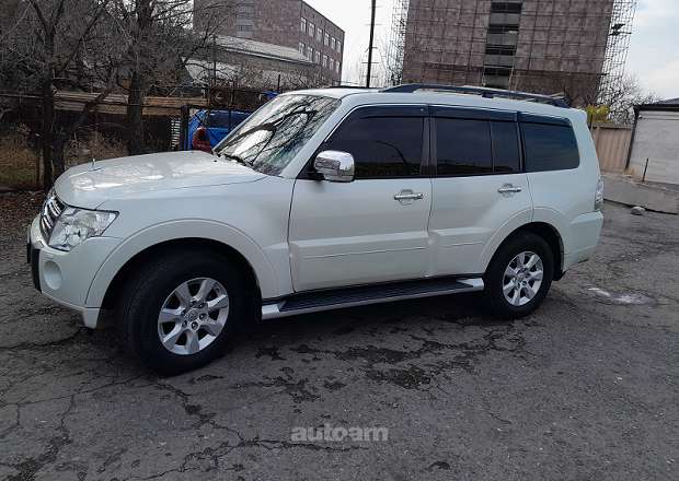 Mitsubishi Pajero 2011 — լուսանկար 5