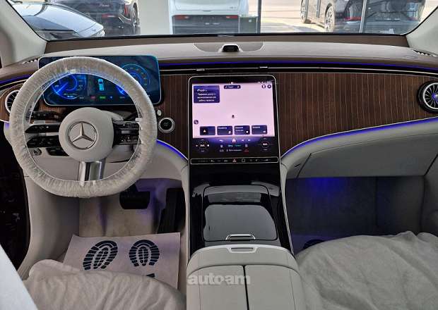 Mercedes-Benz EQE SUV