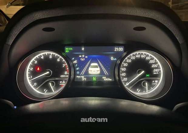Toyota Camry 2021 — photo 9