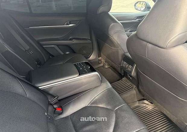 Toyota Camry 2021 — photo 7