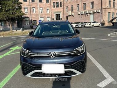 Volkswagen iD.6  2023 