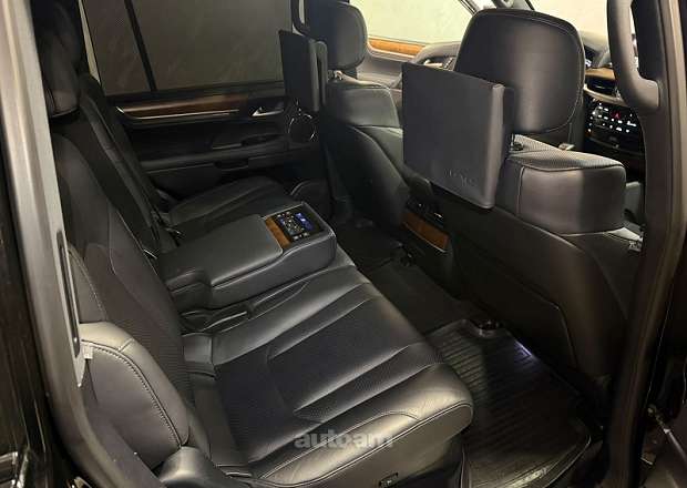 Lexus LX 570