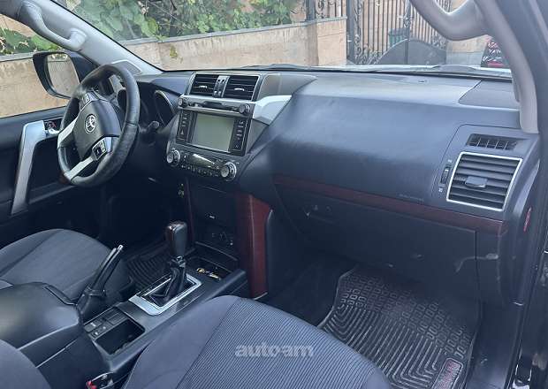 Toyota Land Cruiser Prado 2014 — լուսանկար 2