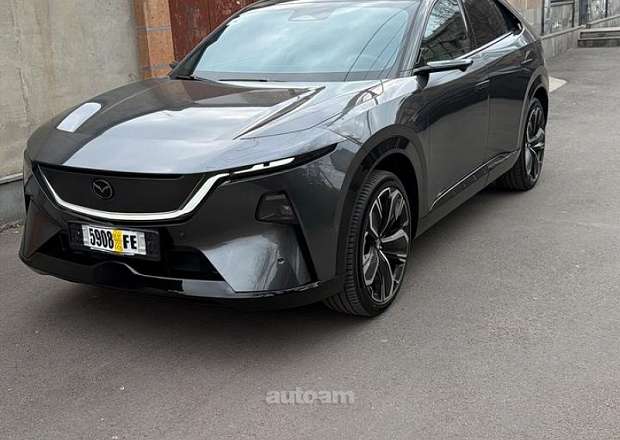 Mazda EZ-60 2025 — լուսանկար 5