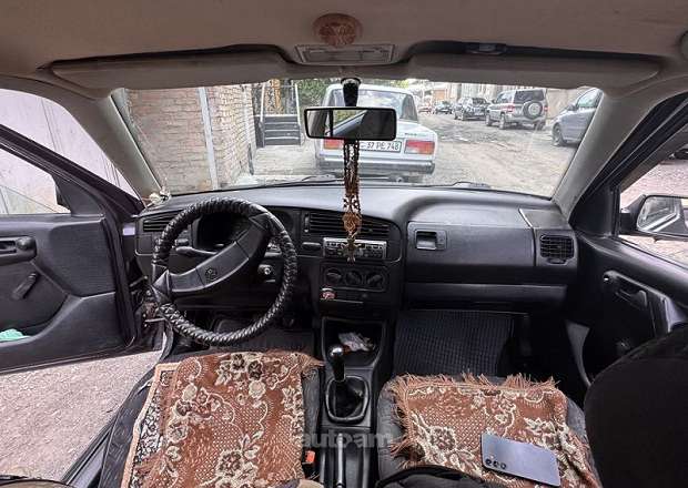 Volkswagen Golf 1993 — photo 1