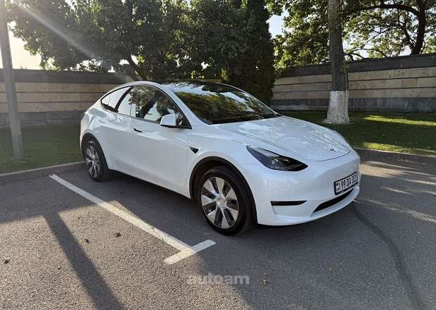 Tesla Model Y 2023 — լուսանկար 3