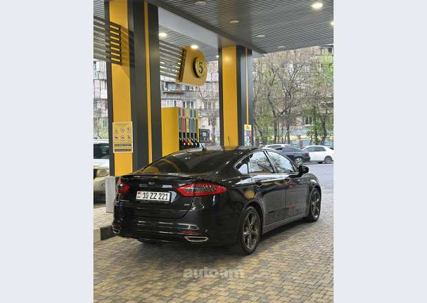 Ford Fusion 2013 — լուսանկար 10