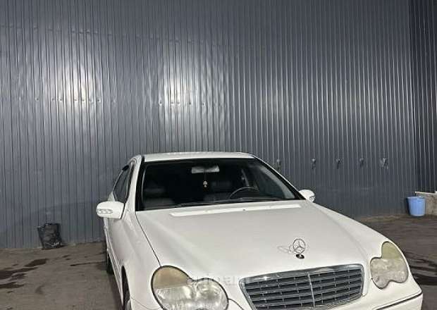 Mercedes-Benz C 240 2004 — լուսանկար 2