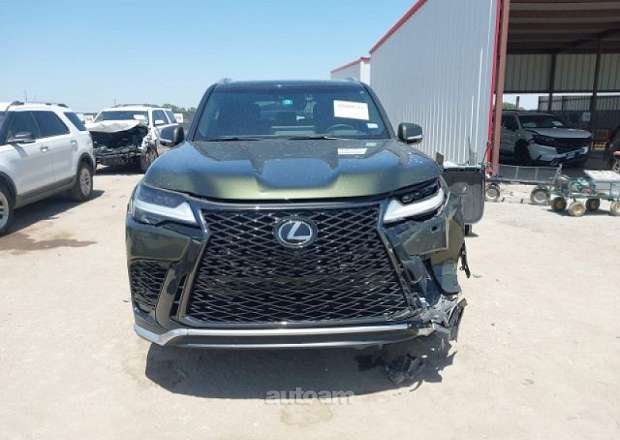 Lexus LX 600