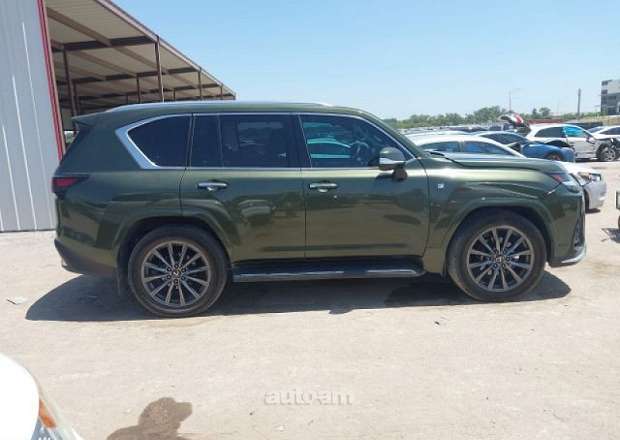 Lexus LX 600