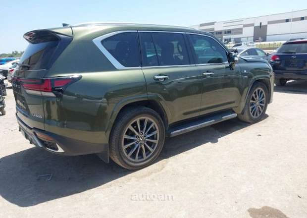 Lexus LX 600