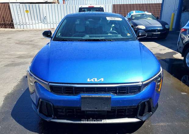 Kia K4