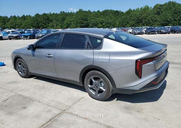 Kia K4