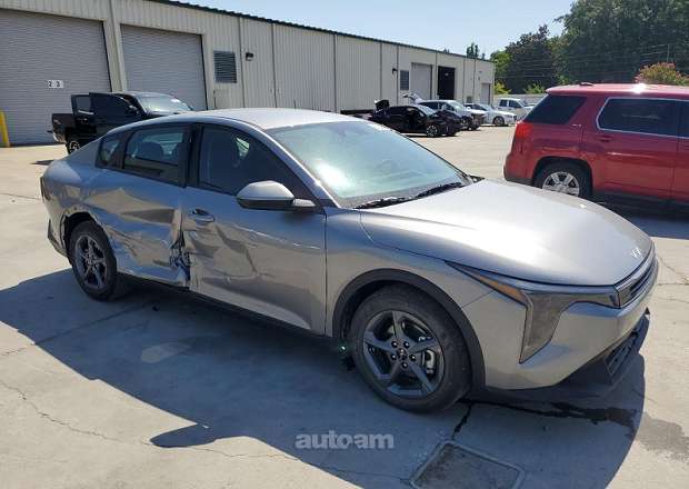Kia K4