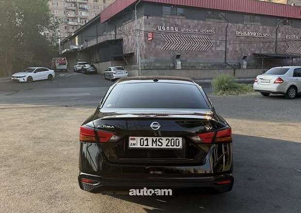 Nissan Altima 2022 — լուսանկար 7