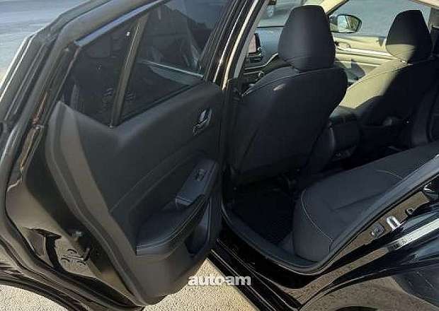 Nissan Altima 2022 — լուսանկար 8