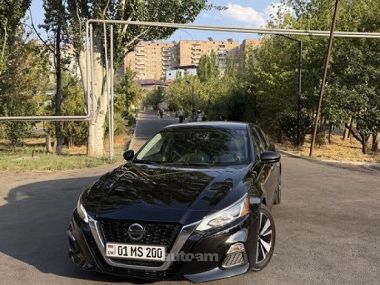 Nissan Altima  2022 