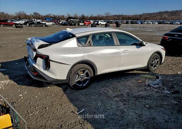 Kia K4