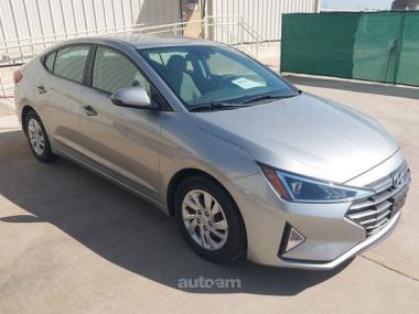 Hyundai Elantra  2020 
