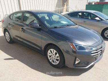Hyundai Elantra  2020 