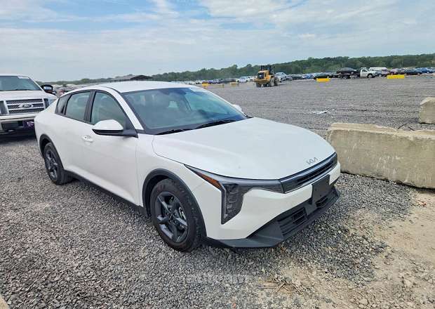 Kia K4