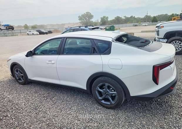 Kia K4