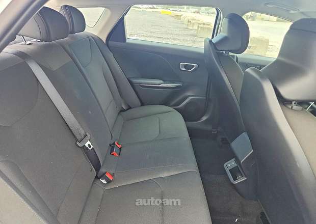 Kia K4