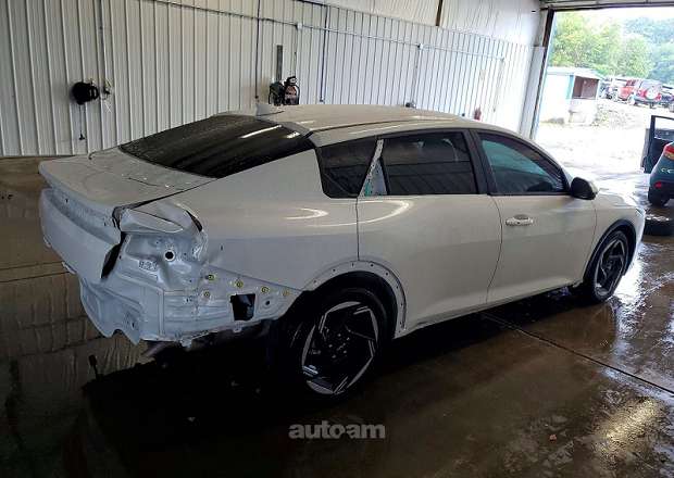 Kia K4