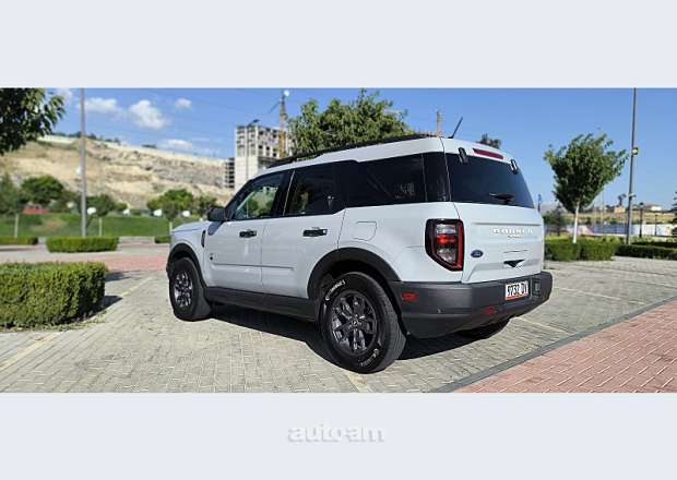 Ford Bronco 2022 — լուսանկար 3