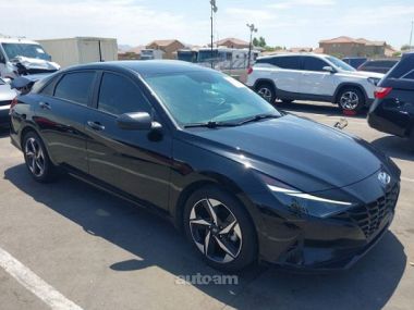 Hyundai Elantra  2023 