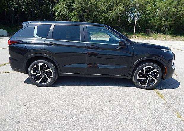 Mitsubishi Outlander 2022 — լուսանկար 4