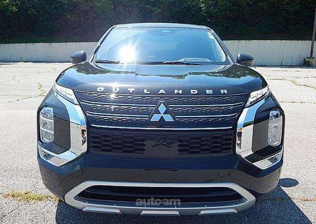 Mitsubishi Outlander 2022 — լուսանկար 5
