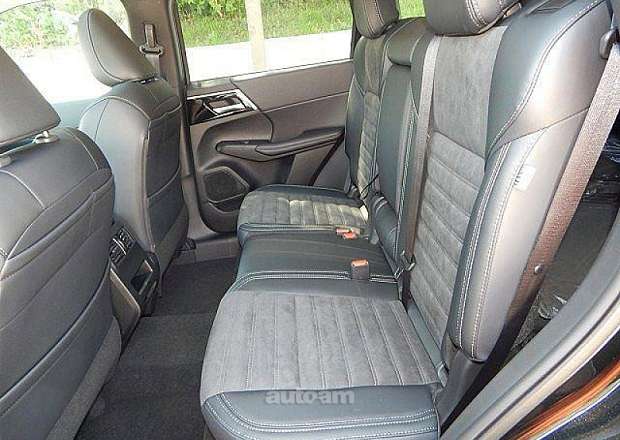 Mitsubishi Outlander 2022 — լուսանկար 7