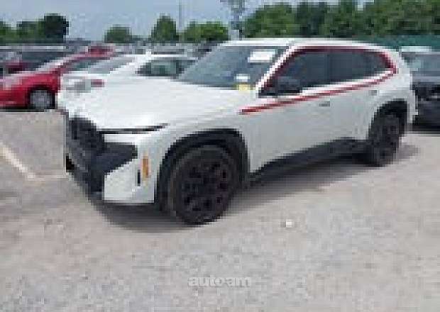 BMW XM