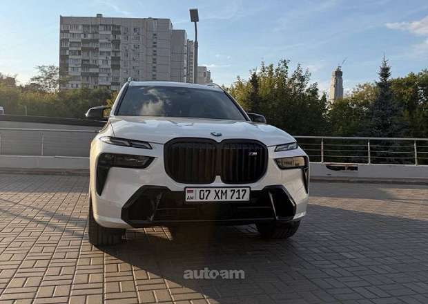BMW X7 2025 — լուսանկար 1