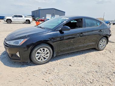 Hyundai Elantra  2020 
