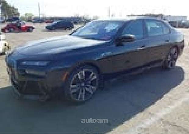 BMW i7
