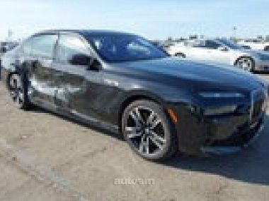 BMW i7  2024 