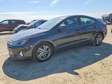Hyundai Elantra  2020 