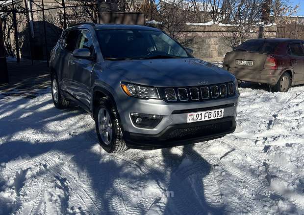 Jeep Compass 2019 — фото 1