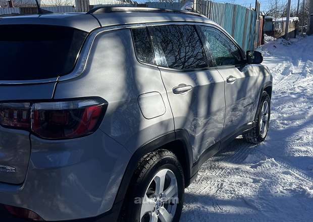 Jeep Compass 2019 — фото 10