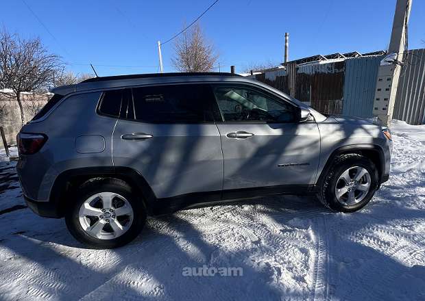 Jeep Compass 2019 — фото 11