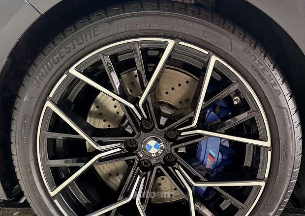 BMW M8